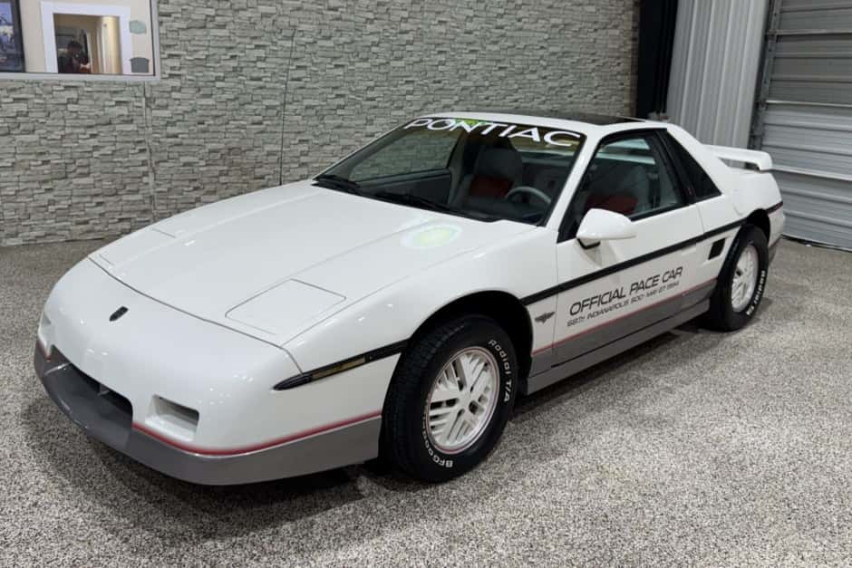 1984 Pontiac Fiero sold for $8,300