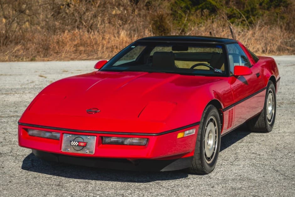 1985 Chevrolet Corvette C4 sold for $10,000