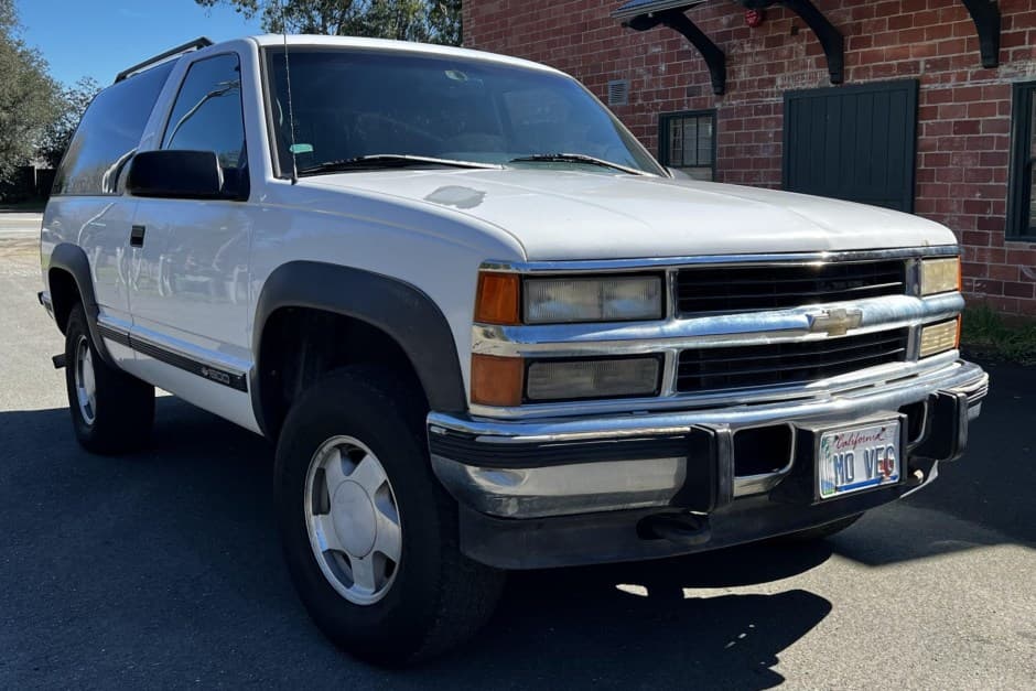 1996 Chevrolet Tahoe GMT400 sold for $6,750