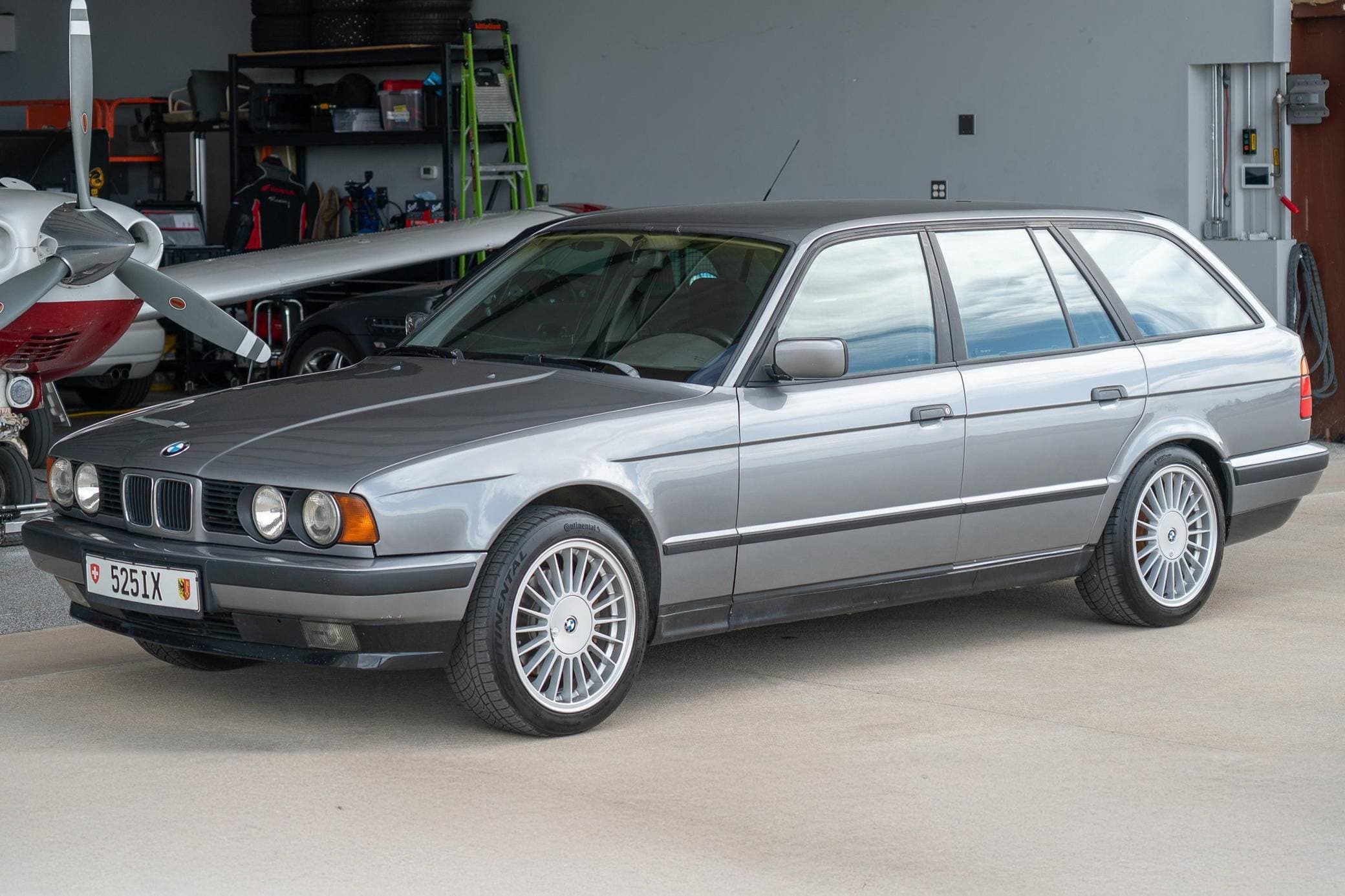 1992 BMW 5 Series sold for $13,500