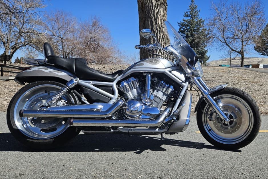 2002 Harley-Davidson V-Rod sold for $5,599