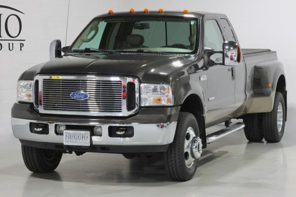 2006 Ford Super Duty 1999-2007 sold for $27,500
