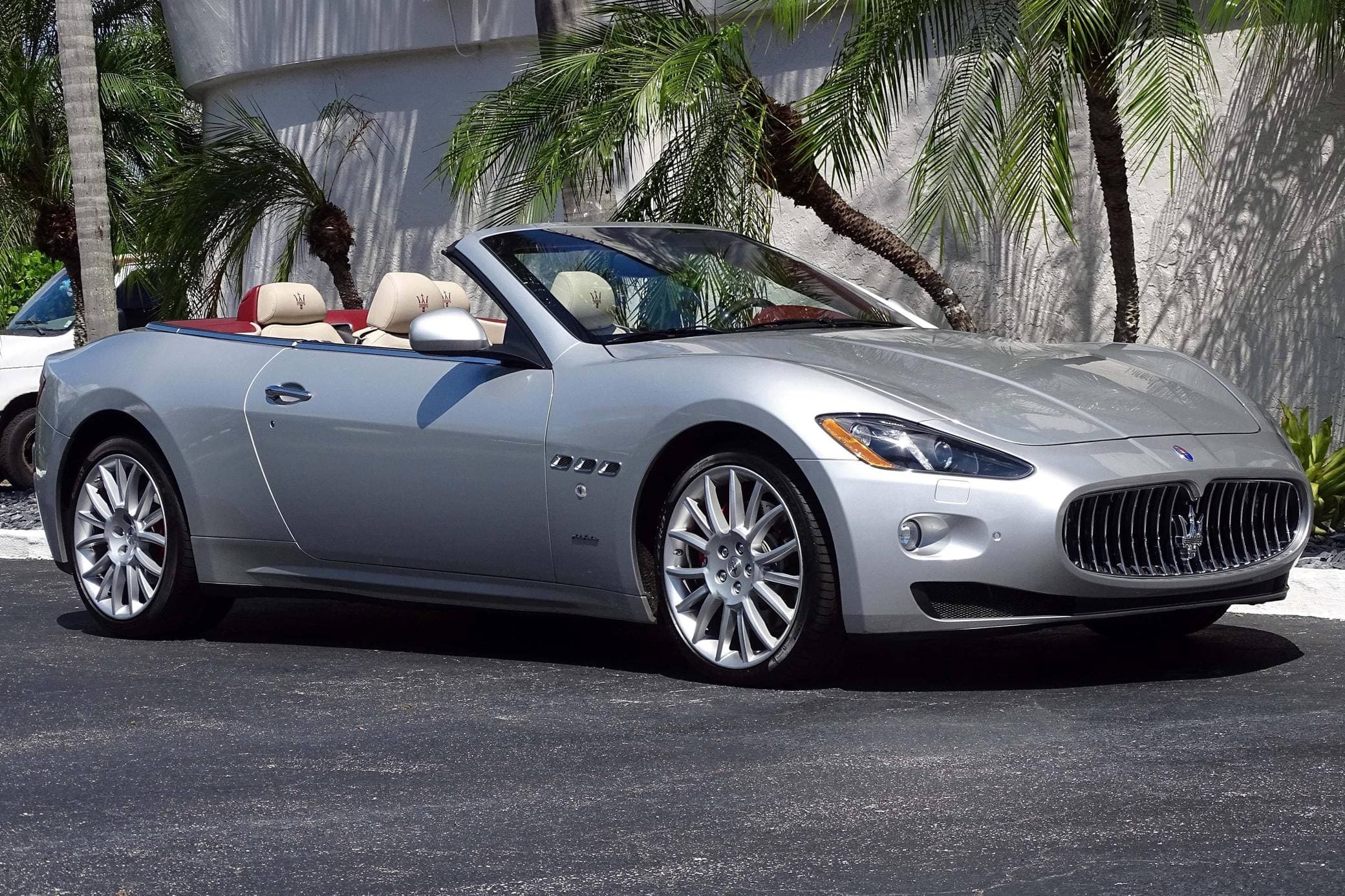 2016 Maserati GranTurismo sold for $36,250