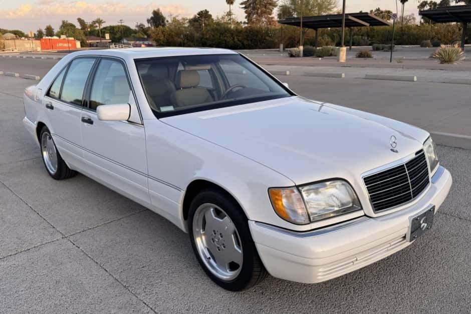 1998 Mercedes-Benz W140 S-Class sold for $18,500