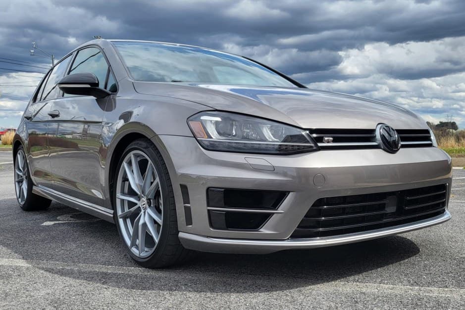 2017 Volkswagen Golf R sold for $21,750