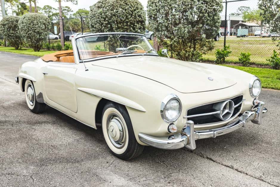 1958 Mercedes-Benz 190SL sold for $88,000