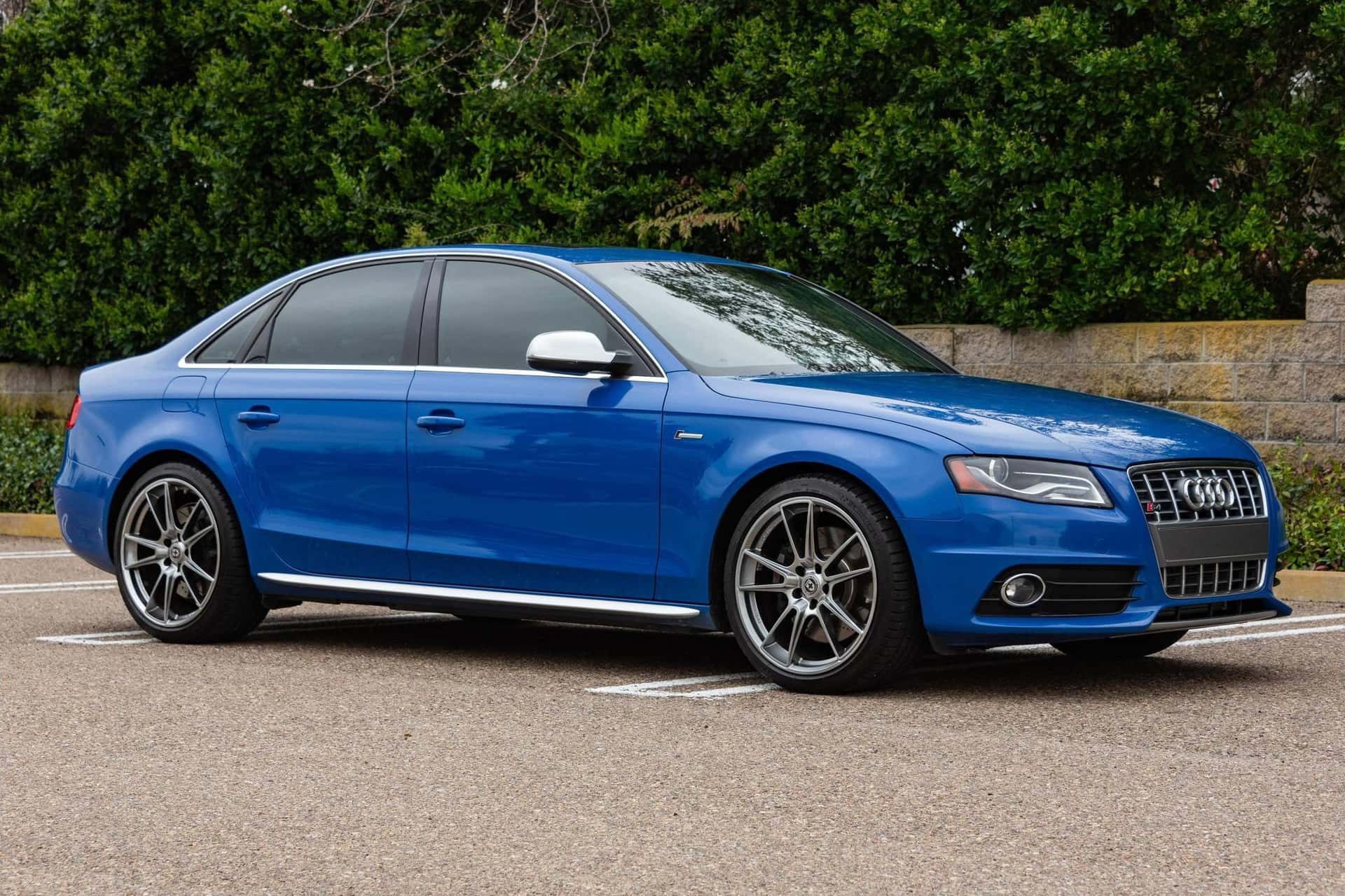 2010 Audi B8 S4 sold for $16,750