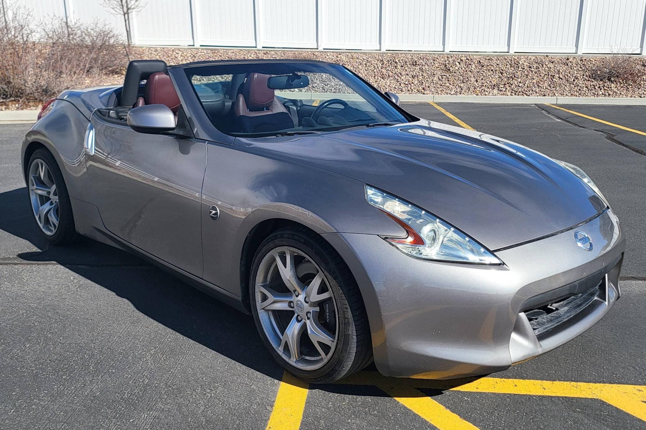 2010 Nissan 370Z sold for $7,500