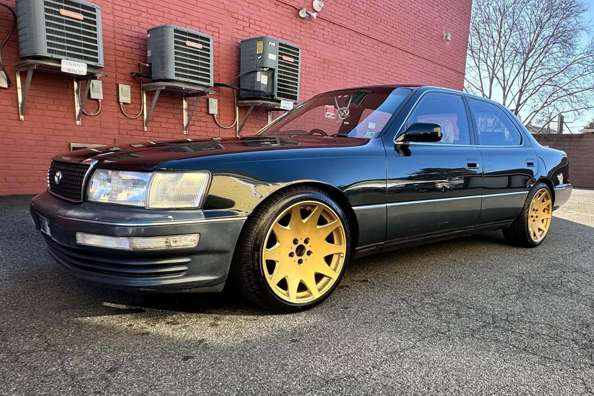 1992 Toyota Celsior sold for $5,100