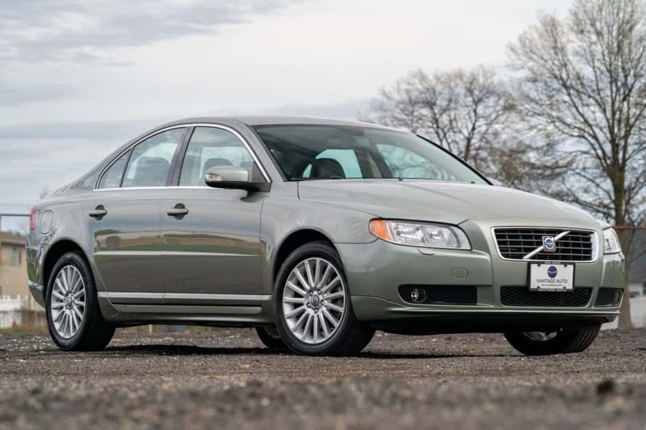 2008 Volvo sold for $9,800