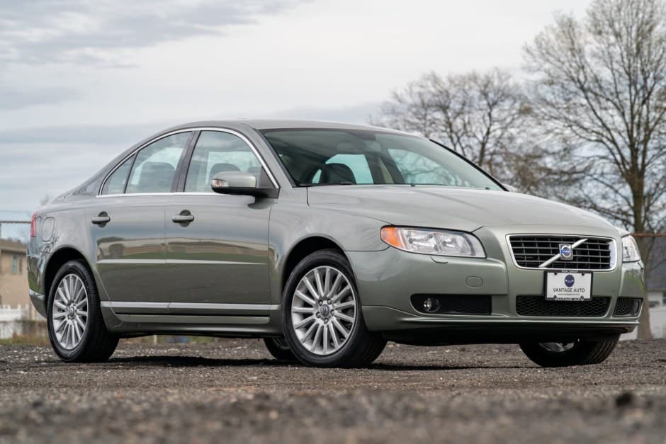 2008 Volvo sold for $9,800