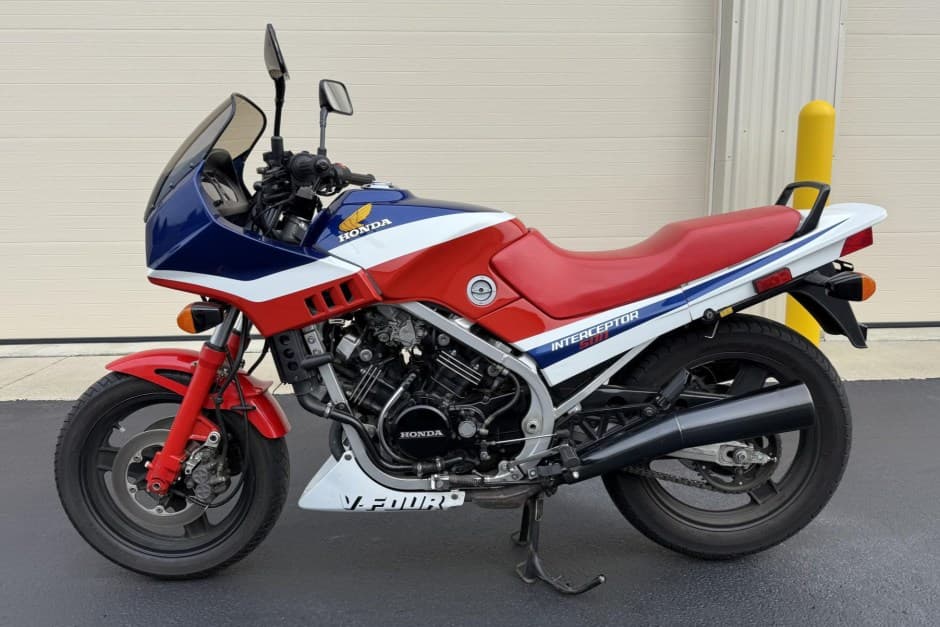 1986 Honda VF & VFR sold for $4,111