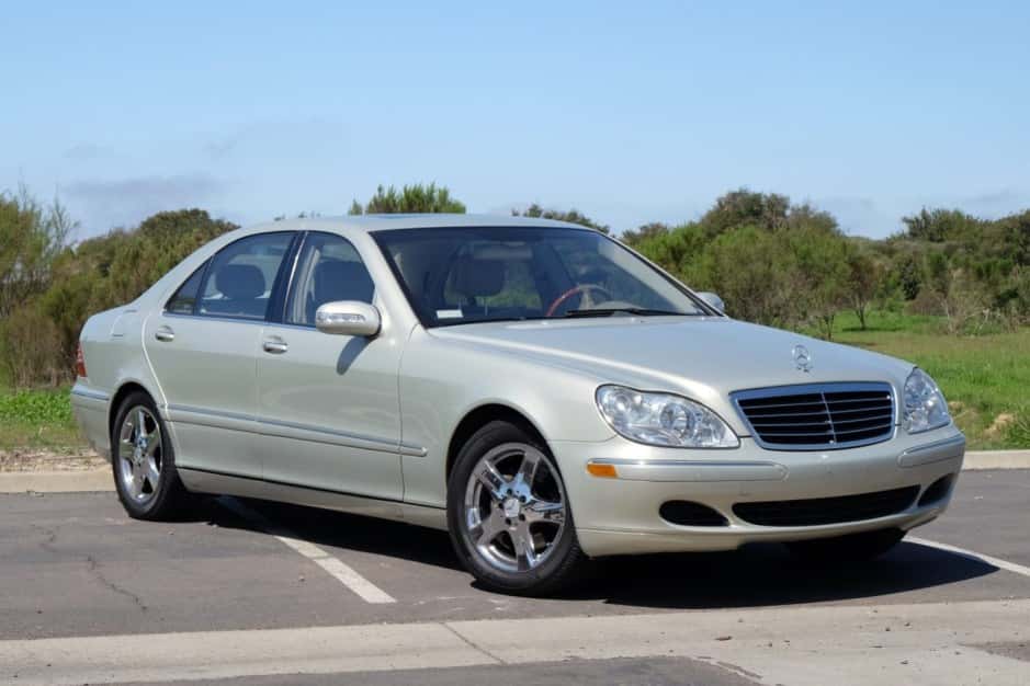 2004 Mercedes-Benz W220 S-Class sold for $9,600