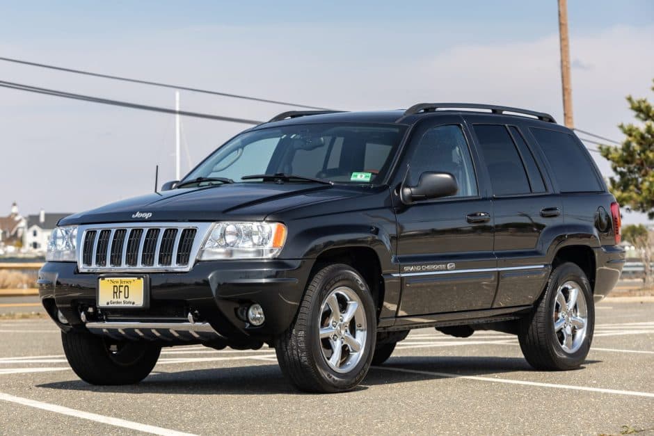2004 Jeep WJ Grand Cherokee sold for $7,825
