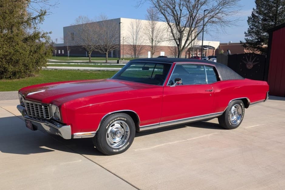1972 Chevrolet Monte Carlo sold for $24,250