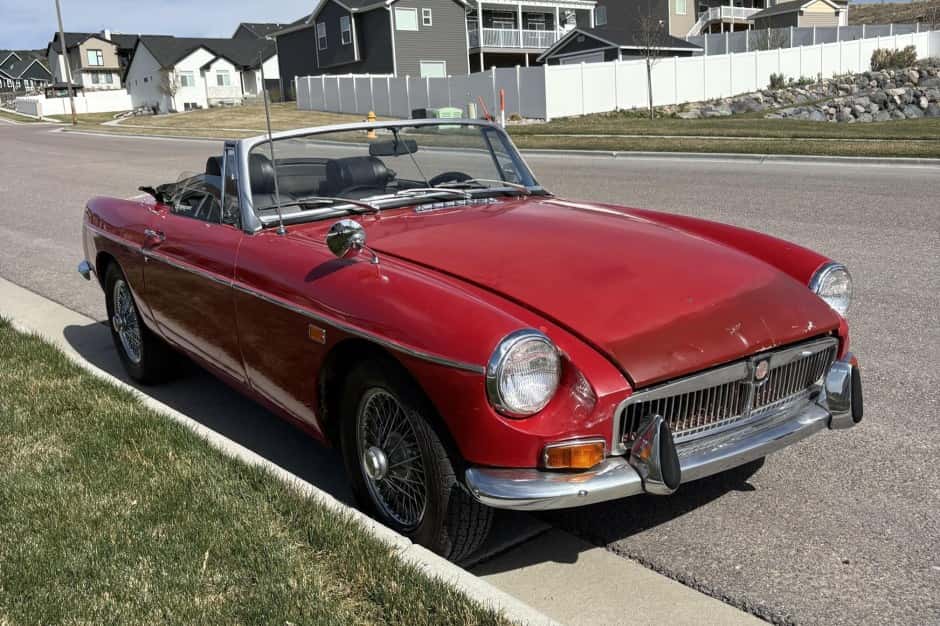 1969 MG MGB sold for $3,500