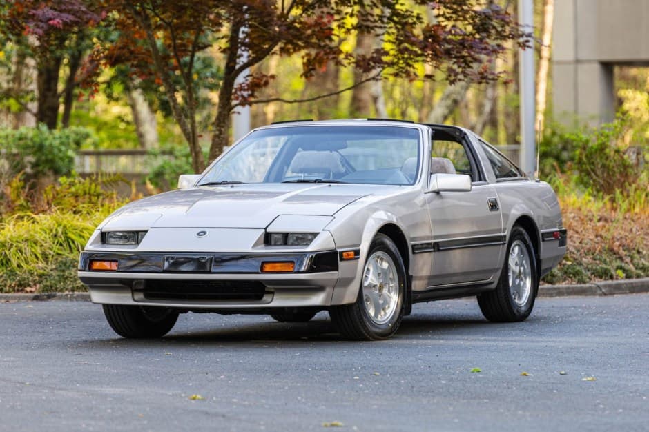 1985 Nissan Z31 300ZX sold for $14,000