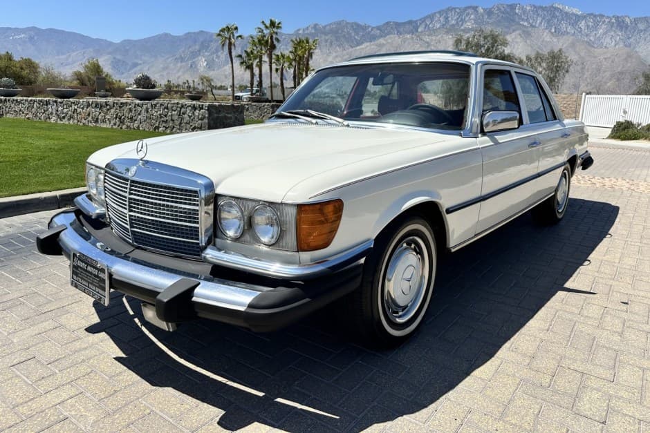 1975 Mercedes-Benz W116 S-Class sold for $7,800