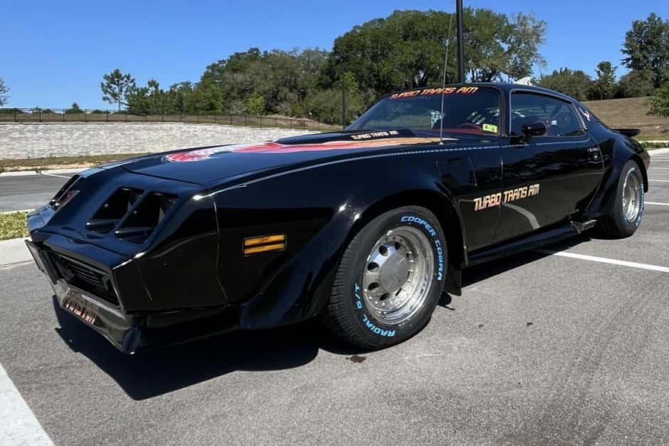 1980 Pontiac Firebird (1970-1981) sold for $11,250
