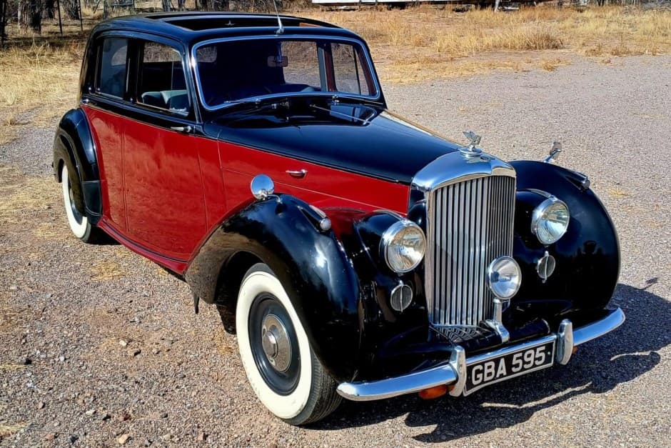 1948 Bentley Mark VI sold for $34,000