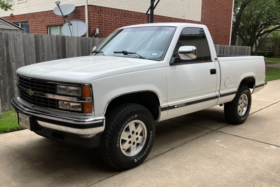 1992 Chevrolet C/K GMT400 (1988-2002) sold for $20,750