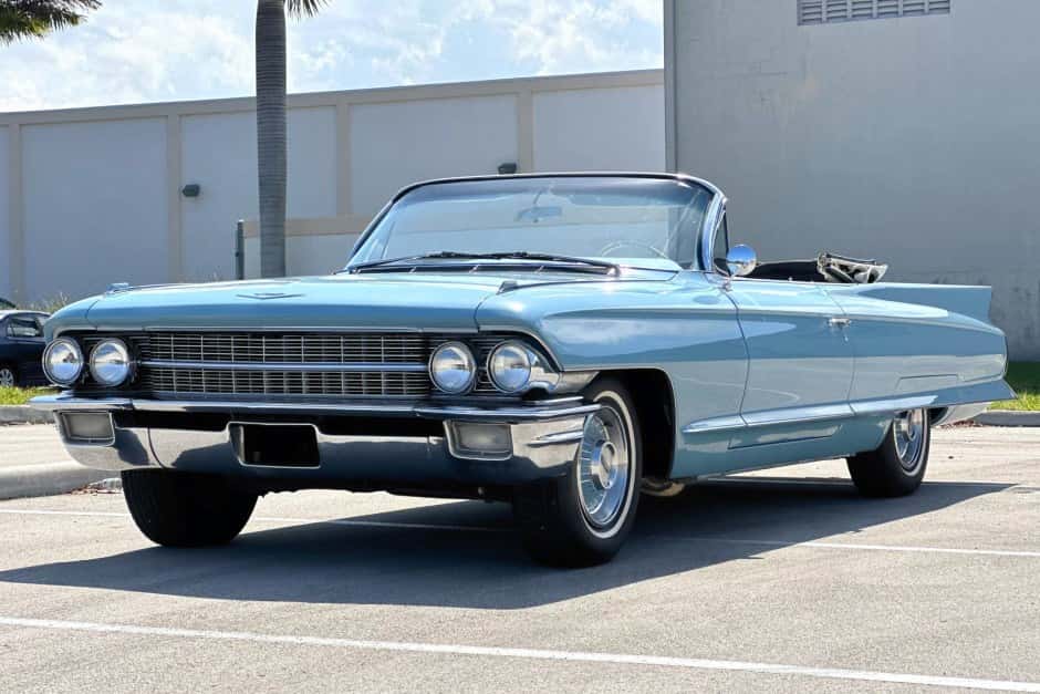 1962 Cadillac Series 62 sold for $52,000