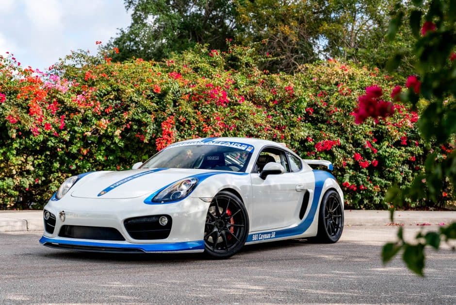 2014 Porsche 981 Cayman sold for $68,750