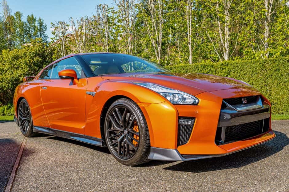 2017 Nissan GT-R R35 sold for $107,000