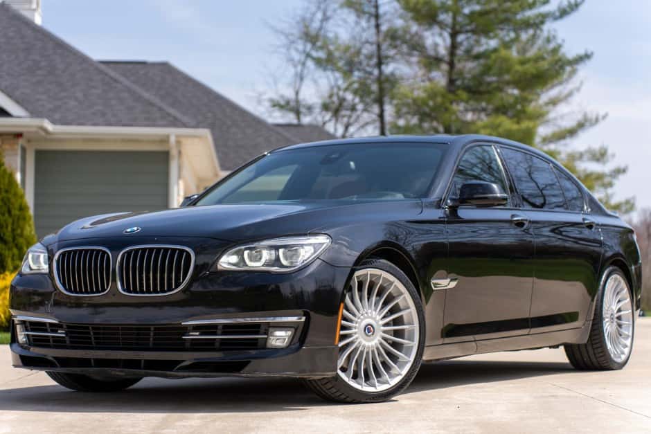 2013 BMW F01/F02 7-Series sold for $25,750
