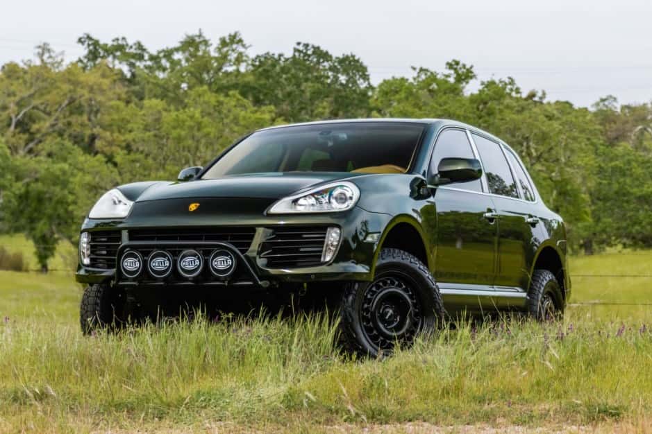 2008 Porsche 955/957 Cayenne (2003-2010) sold for $8,700