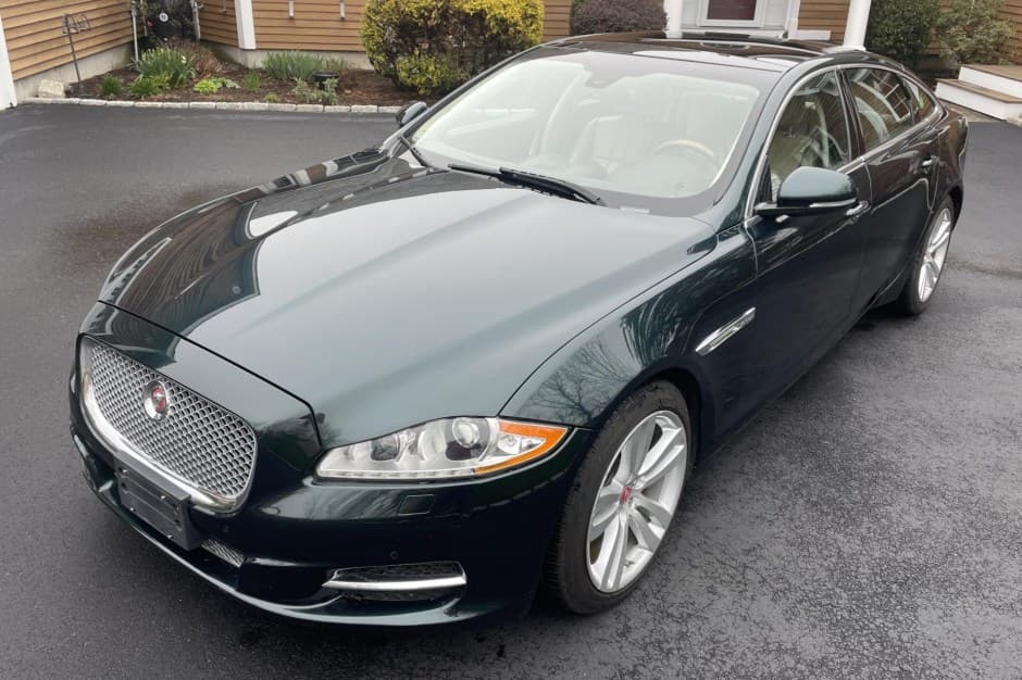 2014 Jaguar X351 XJ (2010-2019) sold for $9,100