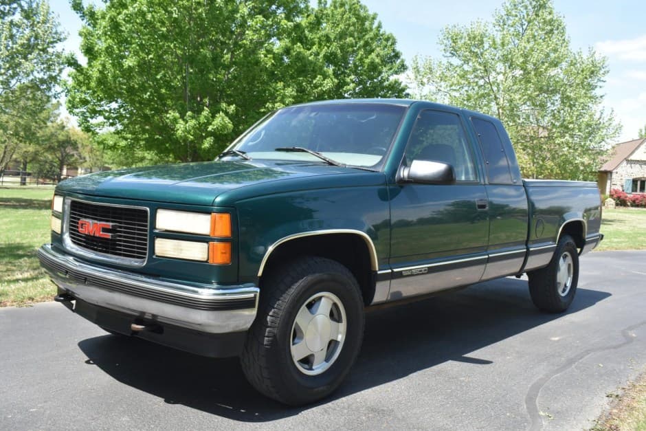 1997 GMC Sierra (GMT400 1988-2002) sold for $13,800