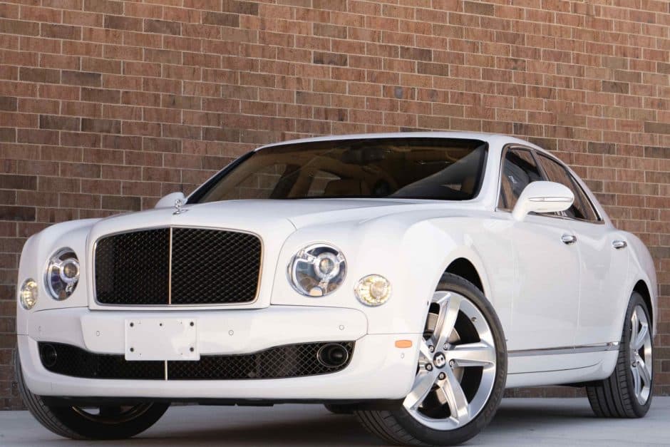 2016 Bentley Mulsanne (2011-2020) sold for $90,000