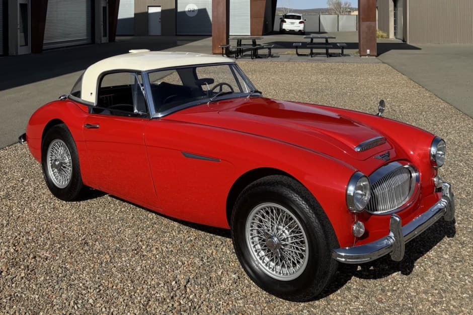 1965 Austin-Healey 3000 sold for $57,500