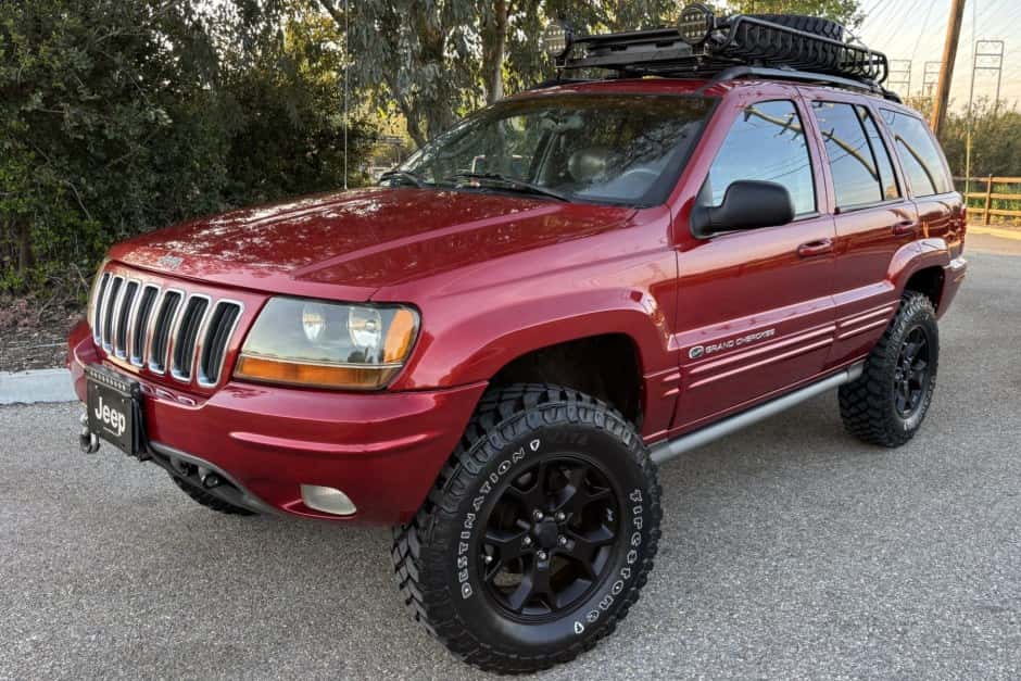 2002 Jeep WJ Grand Cherokee sold for $12,000