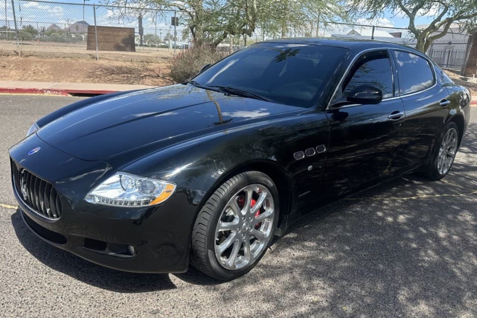 2009 Maserati Quattroporte sold for $10,505