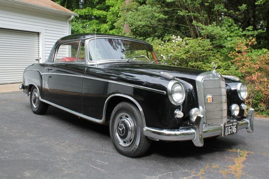 1960 Mercedes-Benz Ponton sold for $45,500