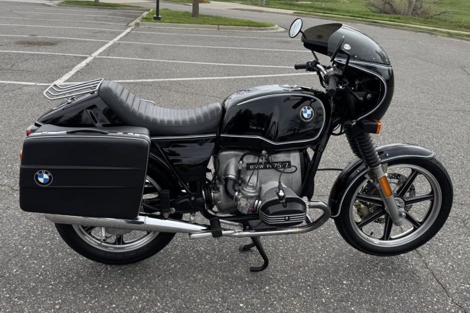 1977 BMW /7 sold for $15,250