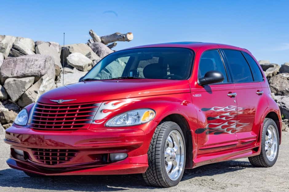 2001 Chrysler PT Cruiser sold for $7,700