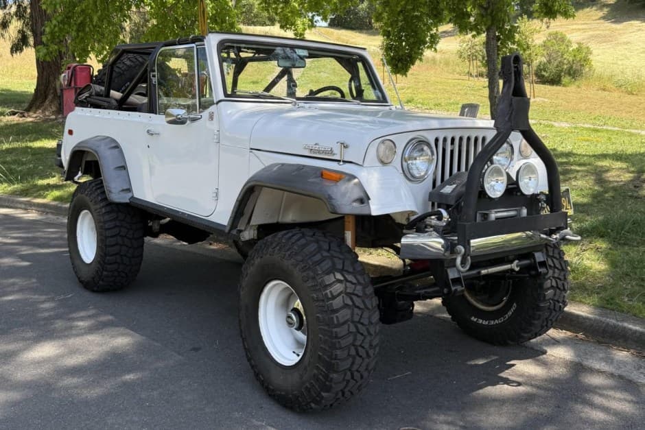 1969 Jeep Jeepster Commando sold for $11,500