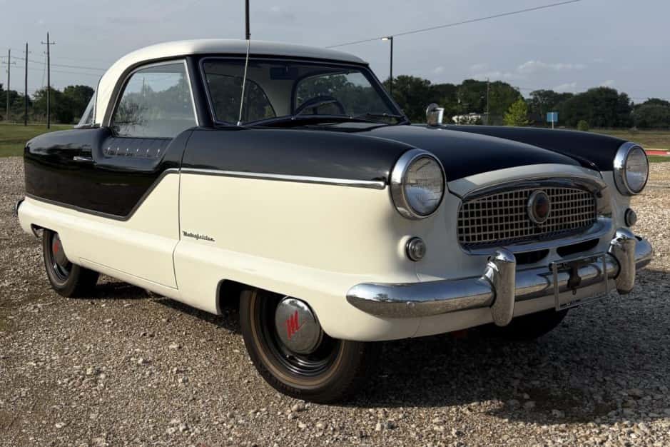 1958 Nash Metropolitan sold for $5,600