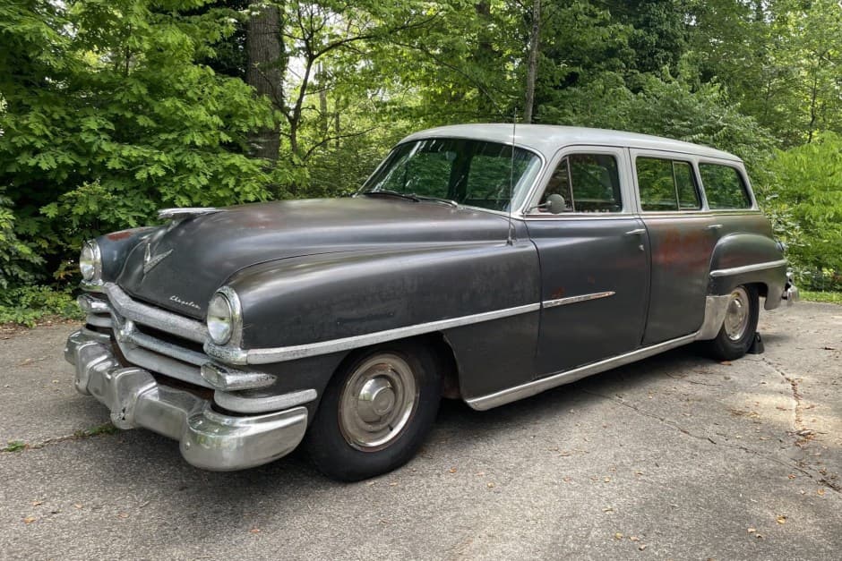 1953 Chrysler Town & Country sold for $15,500