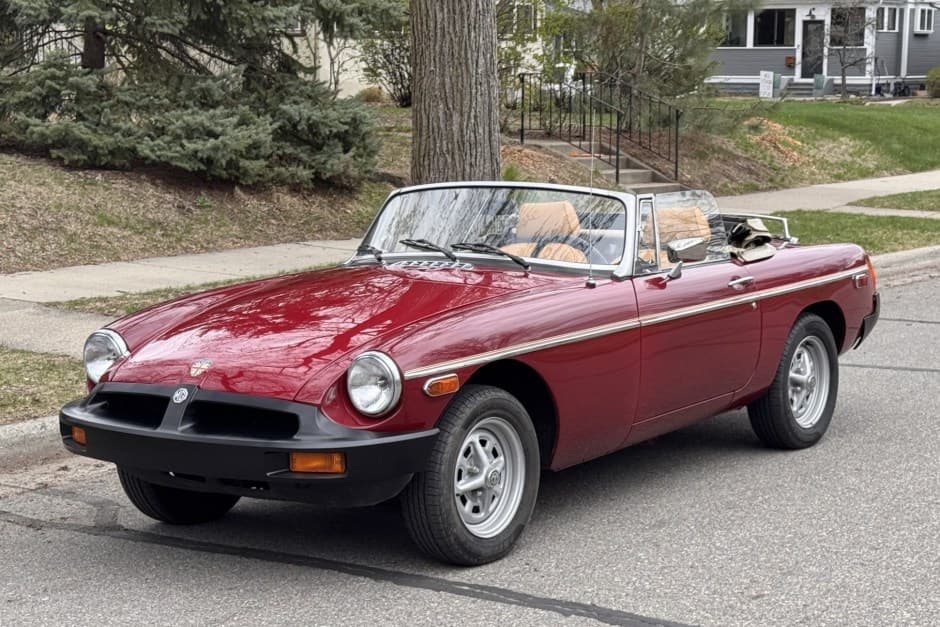 1979 MG MGB sold for $7,000