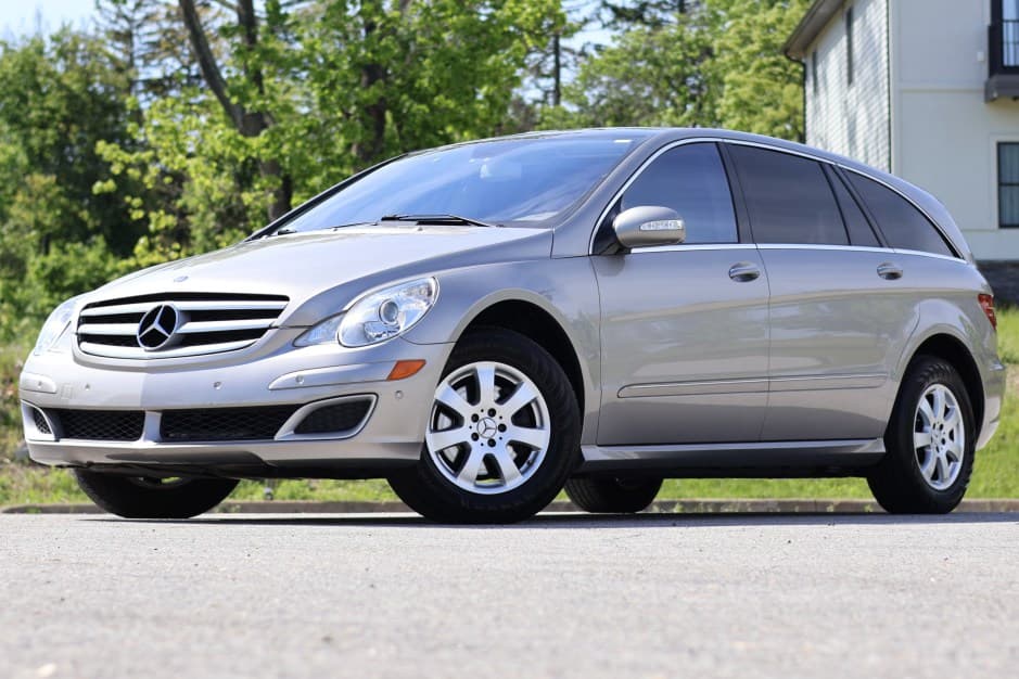 2007 Mercedes-Benz W251 R-Class sold for $15,600