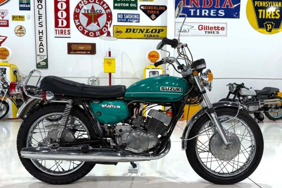 1971 Suzuki T Motorcycle sold for $1,500