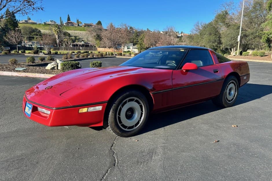 1985 Chevrolet Corvette C4 sold for $5,250