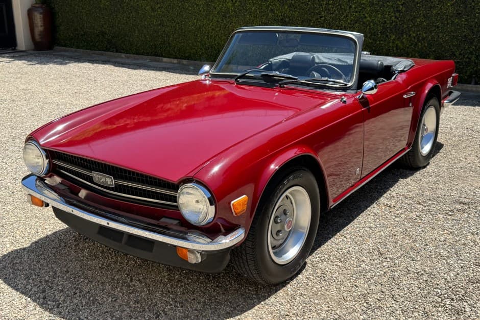 1974 Triumph TR6 sold for $17,000