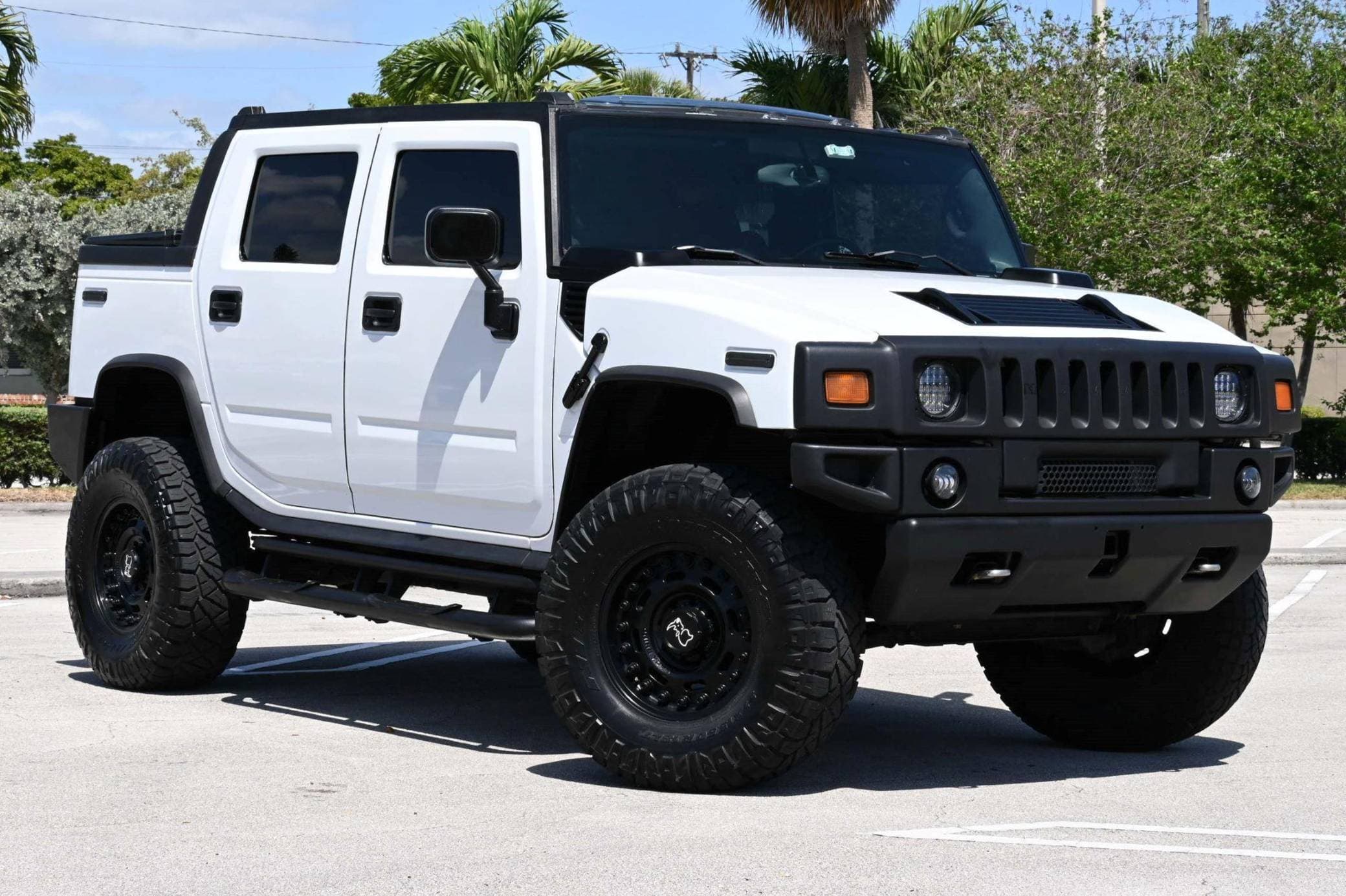 2005 Hummer H2 sold for $19,250