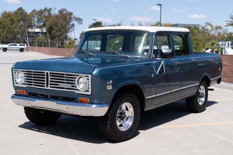 1973 International Harvester Travelall sold for $16,000