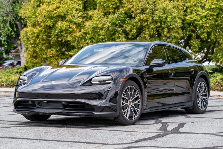 2021 Porsche Taycan sold for $58,000